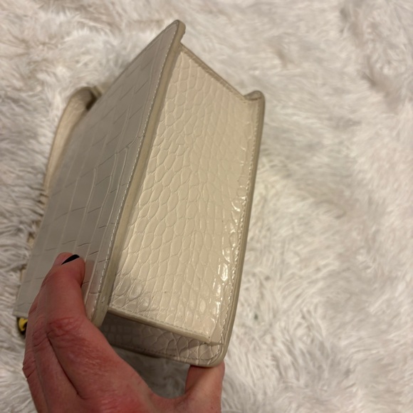 JW PEI CREAM CROC CROSSBODY FLAP BAG Top Handle - Picture 8 of 14